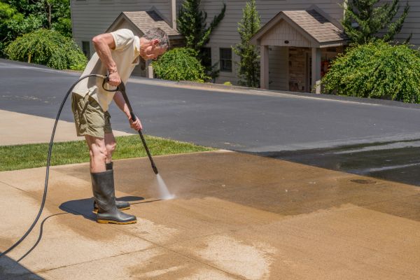 Concrete Driveway Cleaning in Barrington