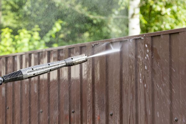 Cost of Vinyl Fence Cleaning in Barrington