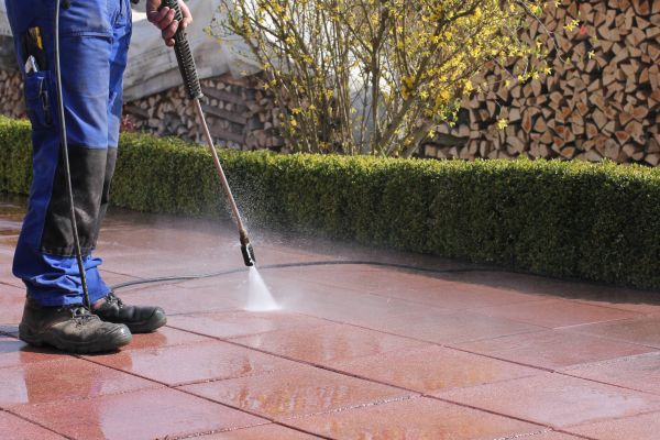 Cost of Driveway Pavers Cleaning in Barrington