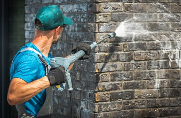Brick Wall Washing in Barrington