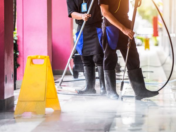 Store Powerwashing in Barrington